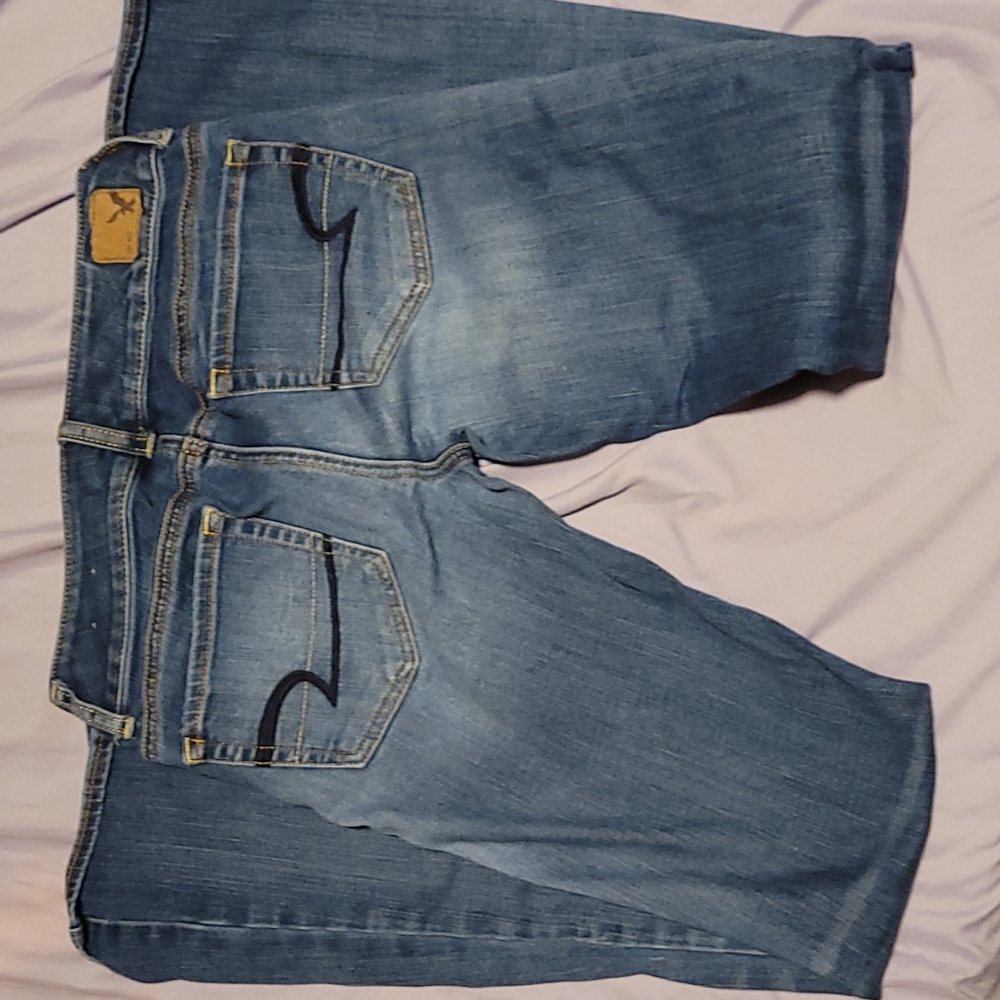 American eagle size 0 artist
